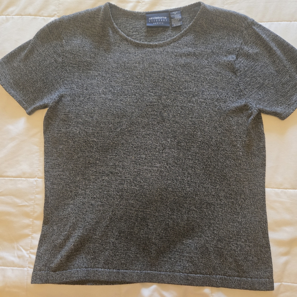 Liz Claiborne Womans Short-Sleeve Crew Neck Shirt - Gray